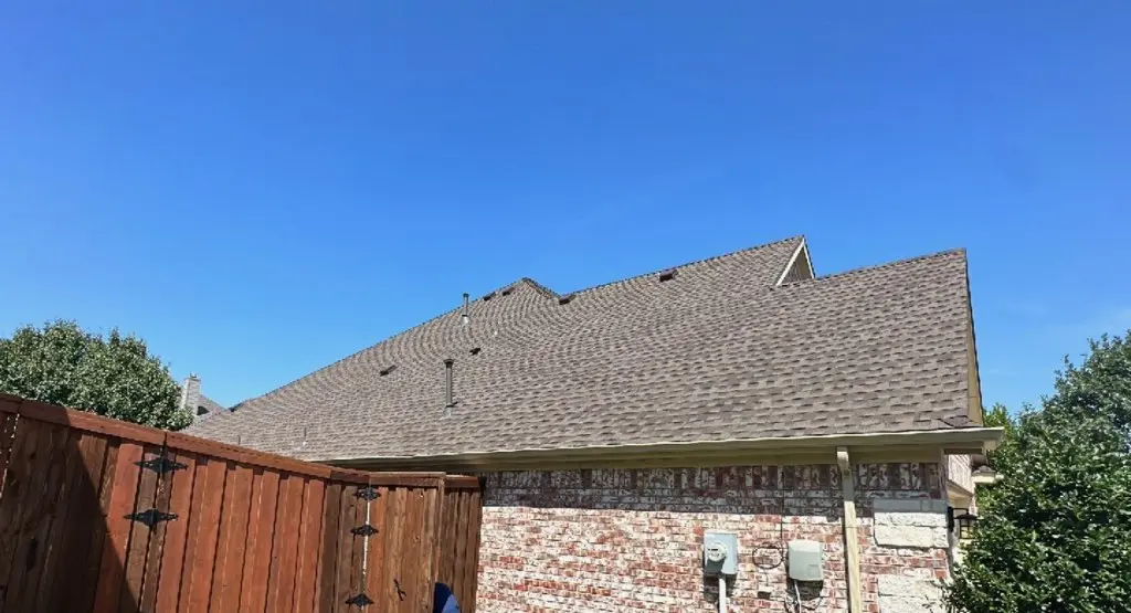 Completed roof replacement project in Van Alstyne